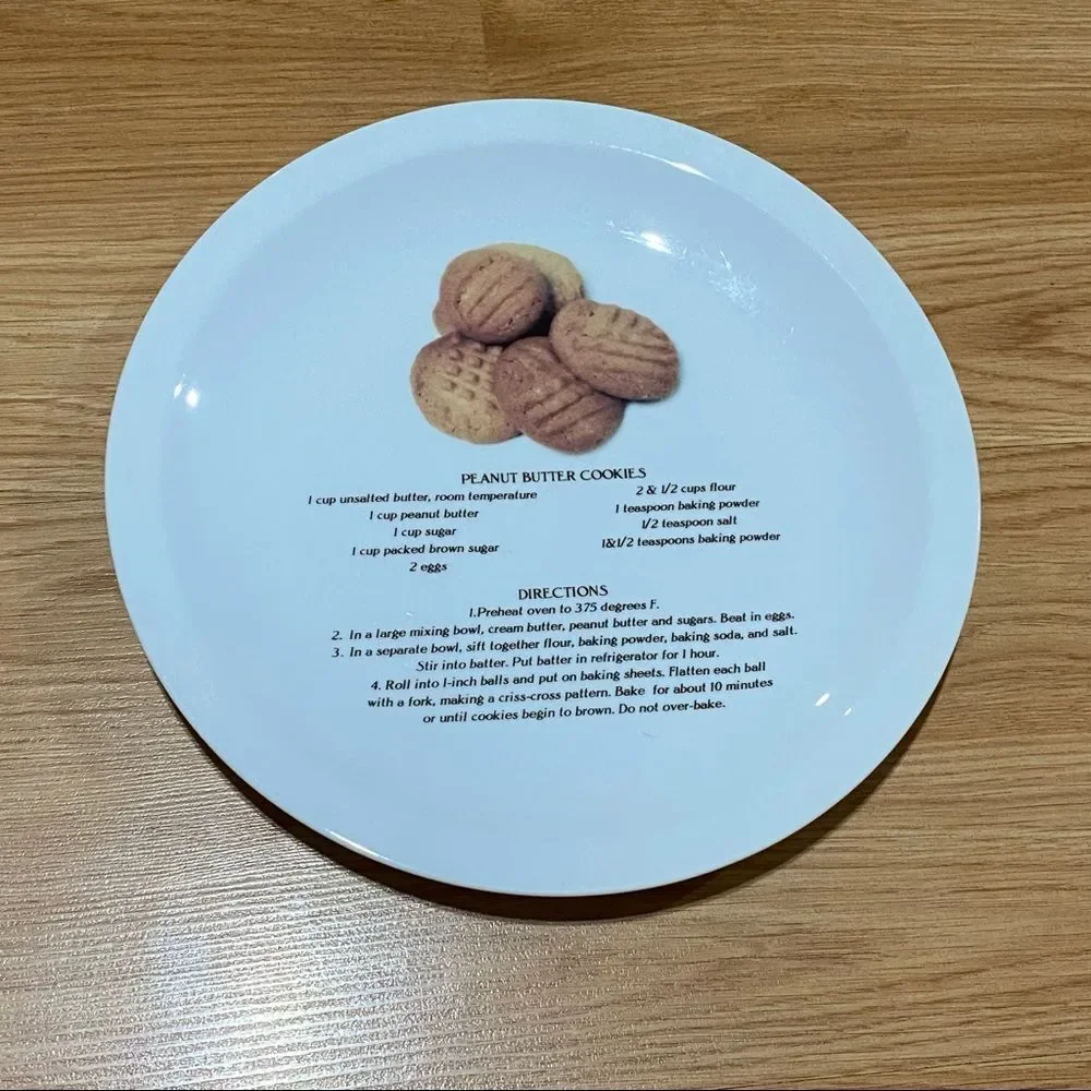 NWOT Peanut Butter Cookies Recipes Round plate